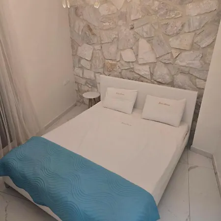 Stoa Luxury Apartment *